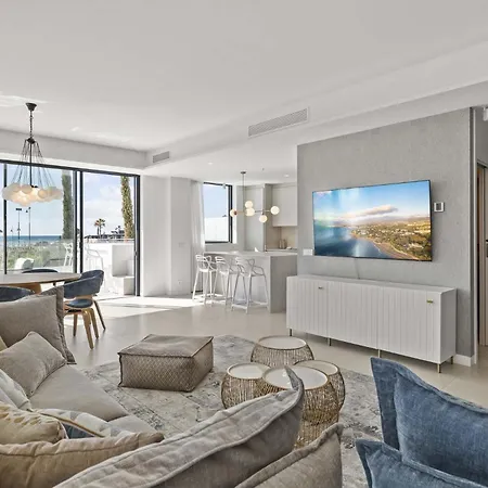 Vivi Homes - Sunrise - Plunge Pool - Beachfront - Terrace