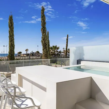 Vivi Homes - Sunrise - Plunge Pool - Beachfront - Terrace Apartament Torremolinos
