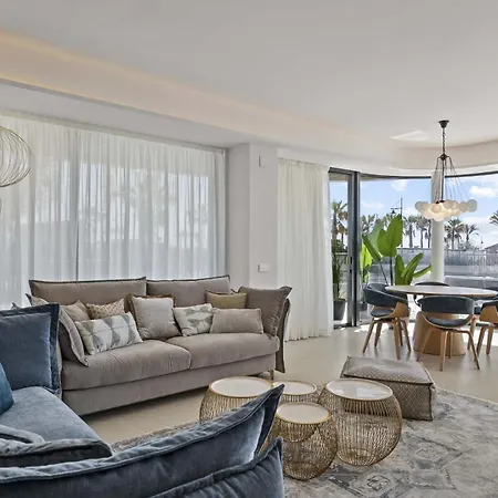 Vivi Homes - Sunrise - Plunge Pool - Beachfront - Terrace Apartament